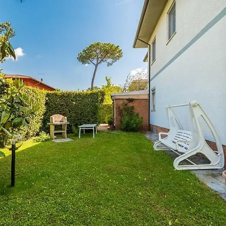Degli Olmi - Relaxation And The Sea * Forte dei Marmi