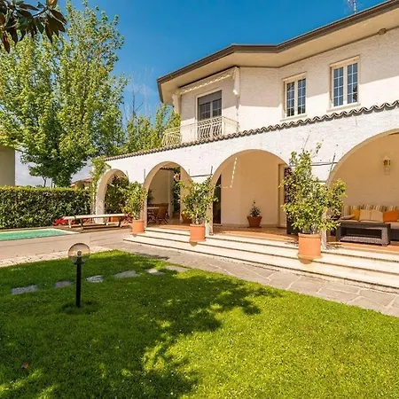Degli Olmi - Relaxation And The Sea * Forte dei Marmi